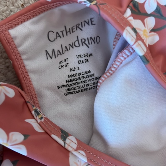 Girls sz 3T bathing suit bundle! Excellent condition! - Picture 10 of 10